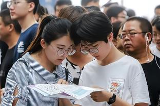 当选全场最佳！大马丁社媒庆祝胜利：我们不只是来参与比赛